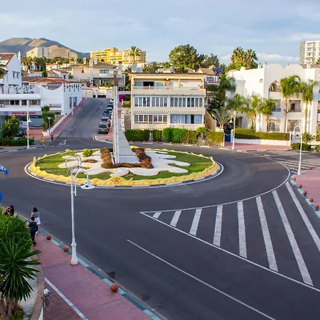 Puerto Marina Luxury With Sea Views Apartamento *